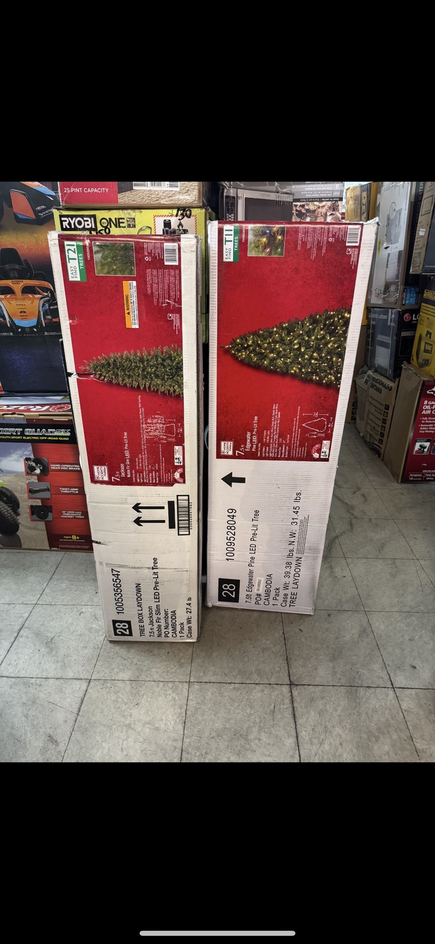 Christmas tree 7.5ft new Buen precio