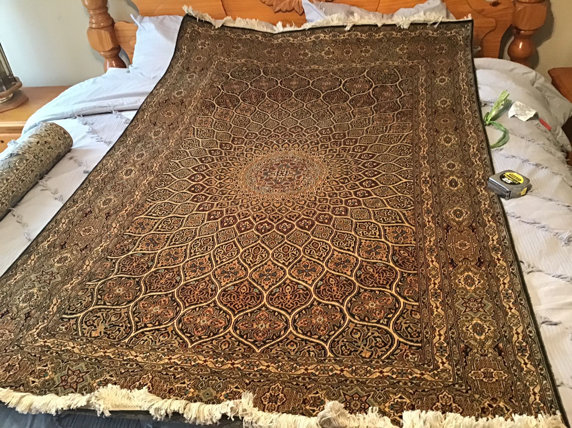 6’ X 4’ Hand Crafted Cashmere Silk Indian Rug 720-850 Thread Count, Per Appraisal