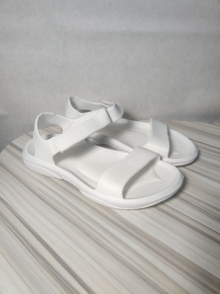 White Foam Water Shoes/Sandals Lightweight Men's 9
