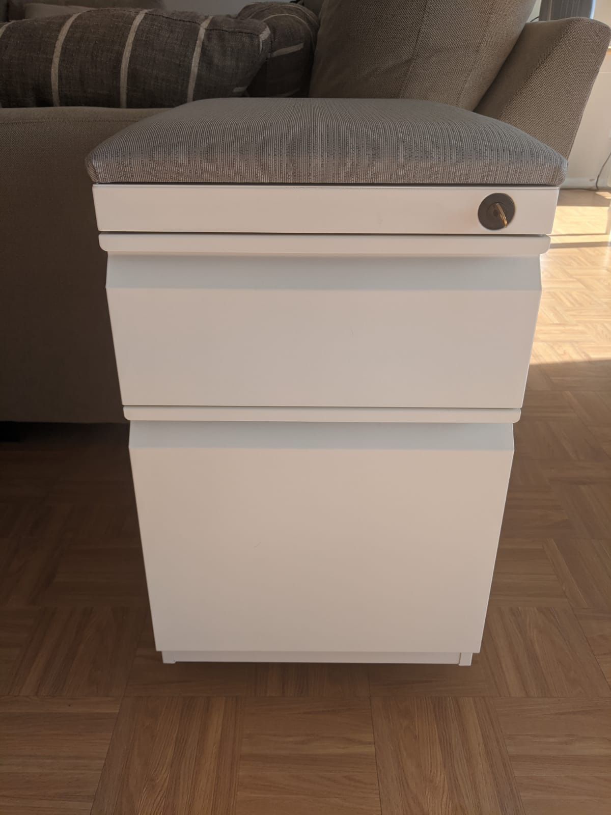Mobile File Cabinet with Cushion