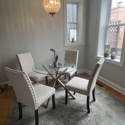 Luxurious BRAND NEW Glass Dining Table And Chair Set