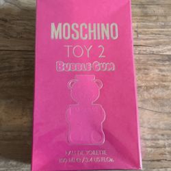 Moschino Perfume