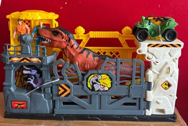 Boys dinosaur toy set