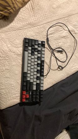 100% MAGEE switch keyboard