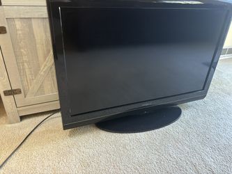 37 Inch insignia TV With Remote 