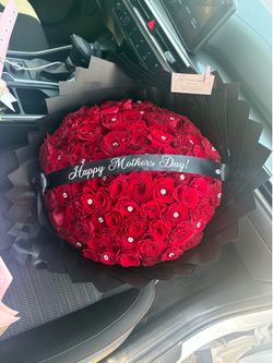 100 count red roses Buchon Ramo