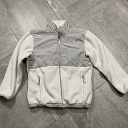 Northface Sweater For Girls 