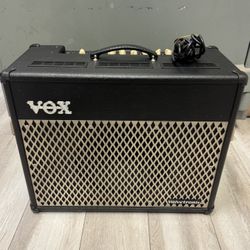 Vox VT50 Valvetronix Guitar Combo Amplifier (50 Watts, 1x12”)