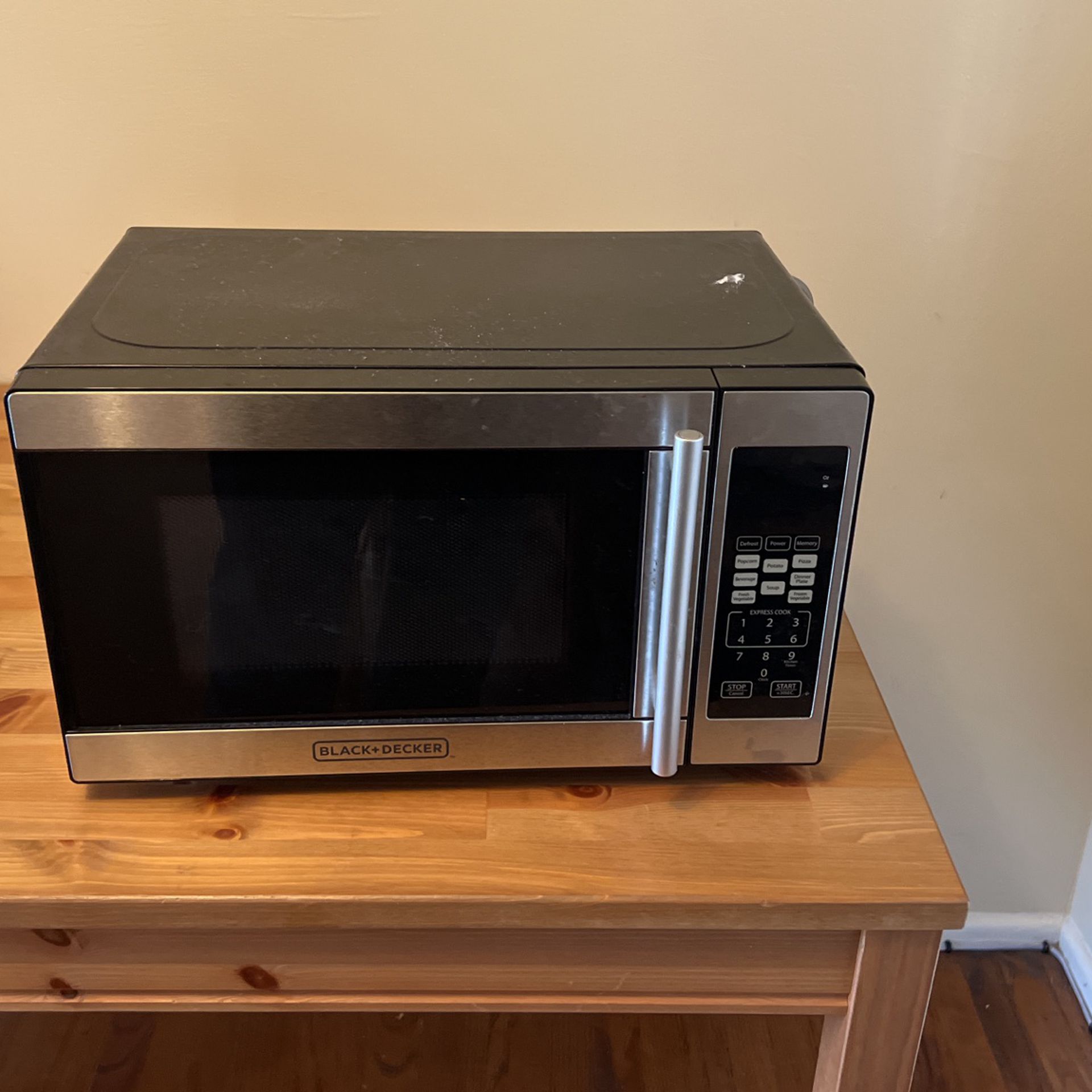 Black & Decker microwave