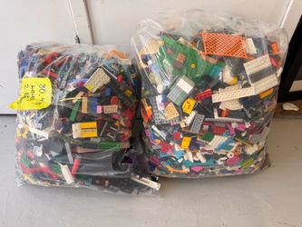 30 lbs of Legos Random Assortment