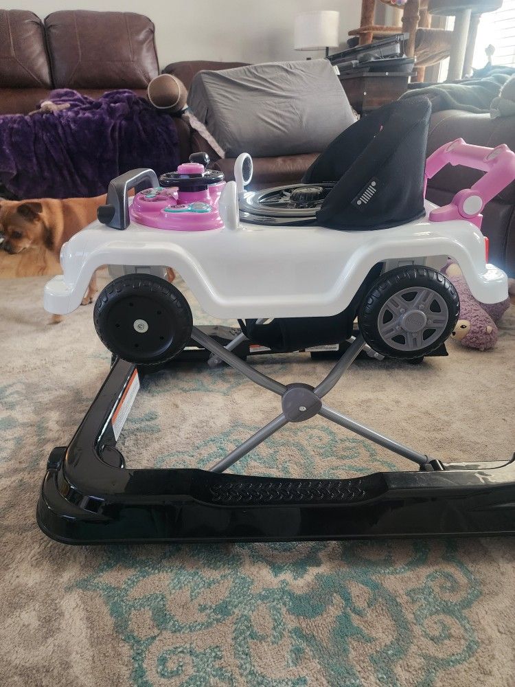 Jeep Classic Wrangler 3-in-1 Grow with Me Activity Walker
