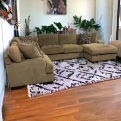 4-Piece Ashley Furniture Sectional Couch Sofa **FREE DELIVERY**