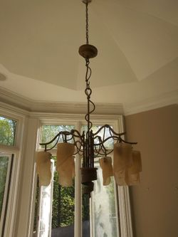 Breakfast Room Chandelier w/ Matching Scones