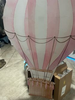 Ping hot air balloon decoration