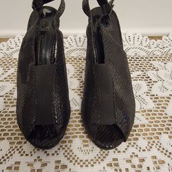 New Directions Brooklyn Snakeskin High Heel Shoes $15 OBO
