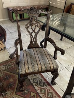 Six Pretty Dining Chairs