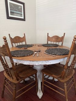 Dining Room Table and Chairs for Sale