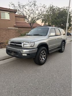1999 Toyota 4Runner SR5