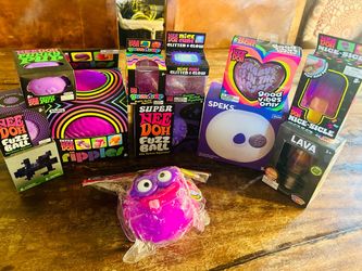 🔥SOLD AS SET ONLY🔥NeeDoh Squish Toy Bundle