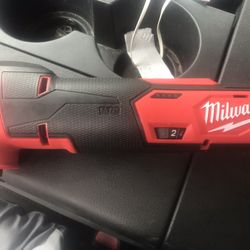 Milwaukee M12 Multi Tool