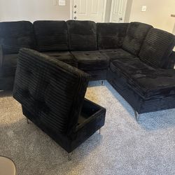 New Sectional With Storage Ottoman And Free Delivery 