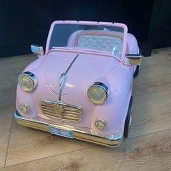 Pink Retro convertible Car 