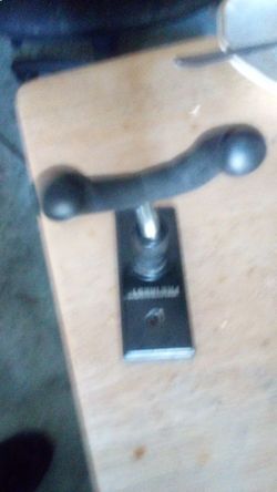 Fretrest guitar hangers