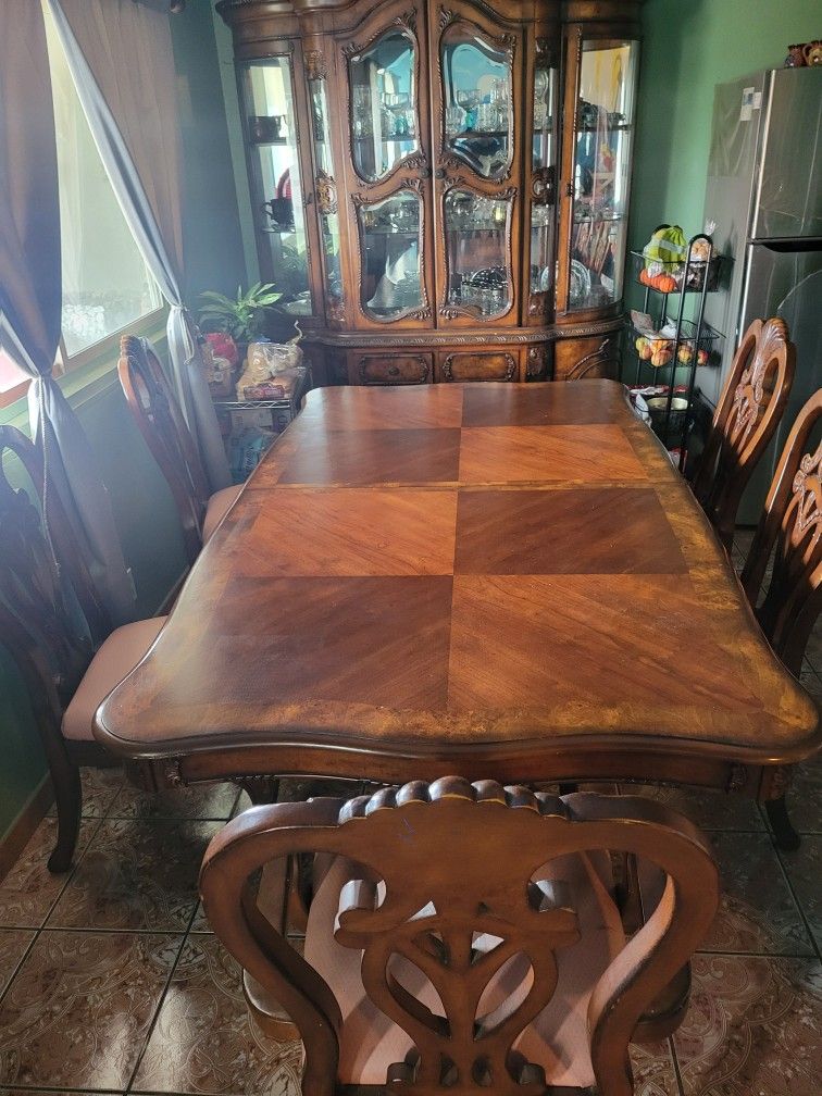 Dining Table With 8 Chairs