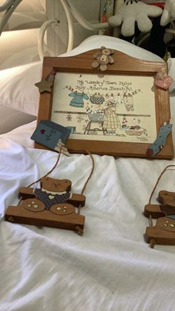 Vintage  wood sun bonnet sue art print laundry room and bears plaques     13x12 inch  frame