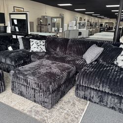 Midnight Double Chaise Sectional. 🚚WE DELIVER🚚