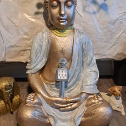 Really Nice Buddha Statue 100 $ 32 Inche  Tall 