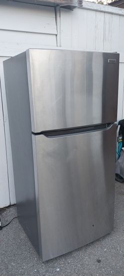 Refrigerator FRIGIDAIRE