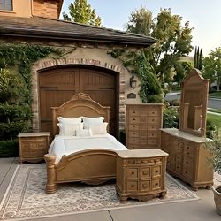 Queen bedroom set