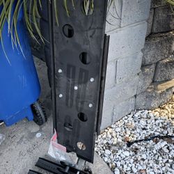 HEAVY DUTY TV Wall Mount With Tilt Adjustment. 