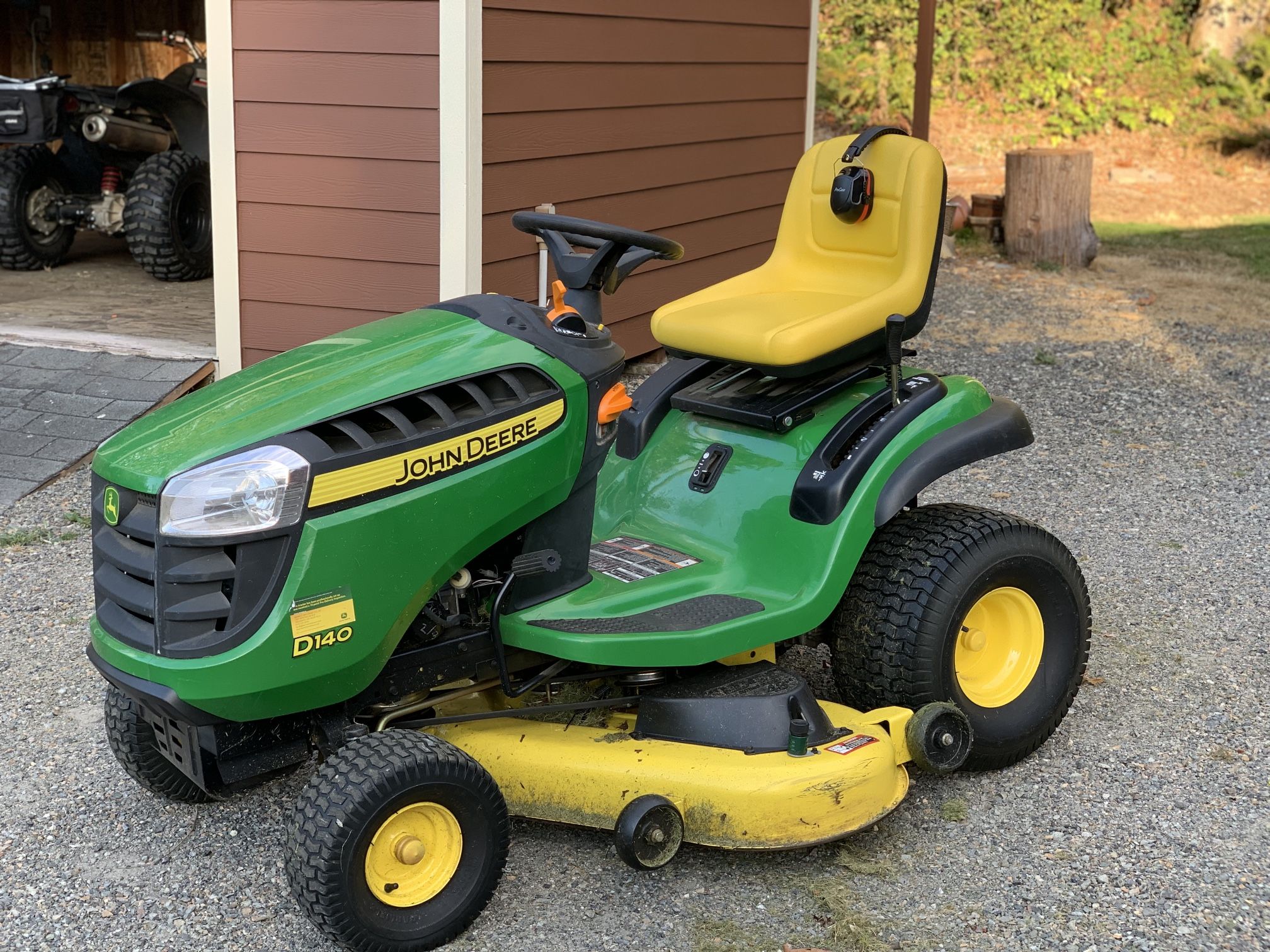 John Deere D140 with 147hrs