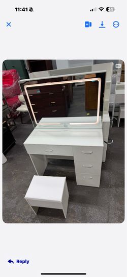 Makeup Vanity Desk with Charging Station & LED Mirror – 35.4" Vanity Set with 4 Drawers, 3 Lighting Modes – Modern Bedroom Furniture (15.7" D x 35.4" 