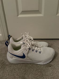 Women’s Volleyball Shoes Size 9