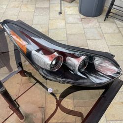 Headlight Right Side 