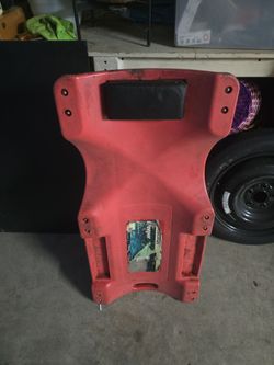 PITTSBURGH 300 lb. Capacity Low-Profile Creeper,