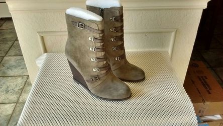BCBG suede boots size 8.5
