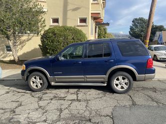 2005 Ford Explorer