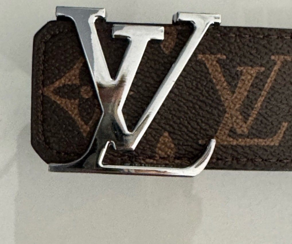 Brand New Louis Vuitton Belt Size 120 Comes With Dust Bag , Box And Receipt