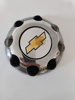 Chevy hubcap