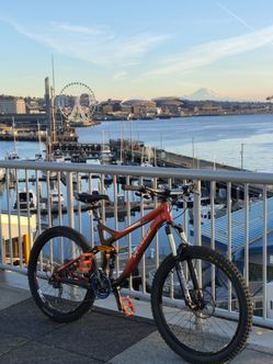 Specialized xc mountain bike, full suspension bike