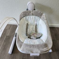 Baby swing good condition