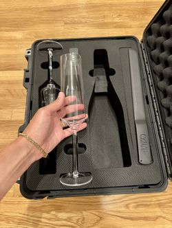 Champagne Saber + Luxury Gift Box With Flutes