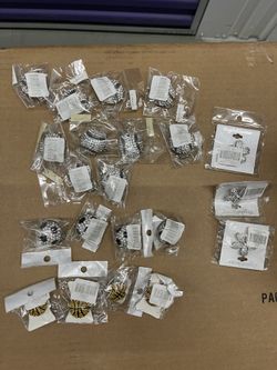 New Lot of 21 pieces of Crystal Costume Jewlery Rings Sports Baseball Basketball Soccer Flower