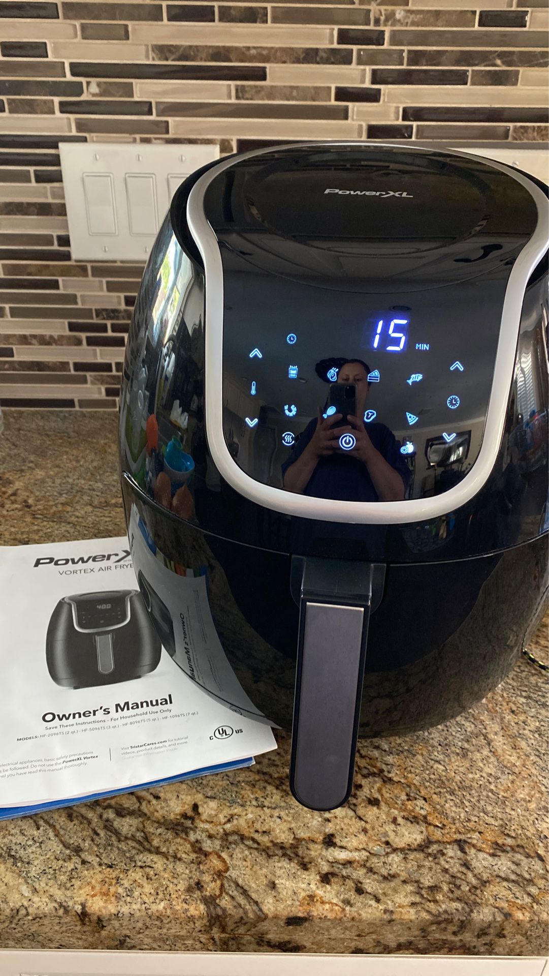 7 qt power xl air fryer - new condition- used once