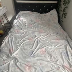 FOR SALE/ Queen Bed + Mattress 