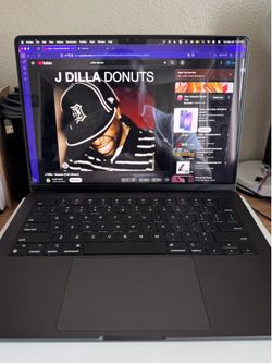 Apple Macbook Pro 14" / M4 / 512GB / 24GB RAM